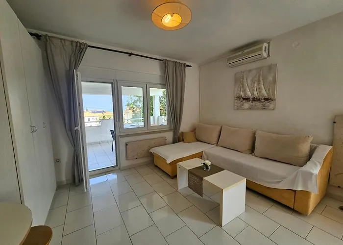 Buza * مالينسكا